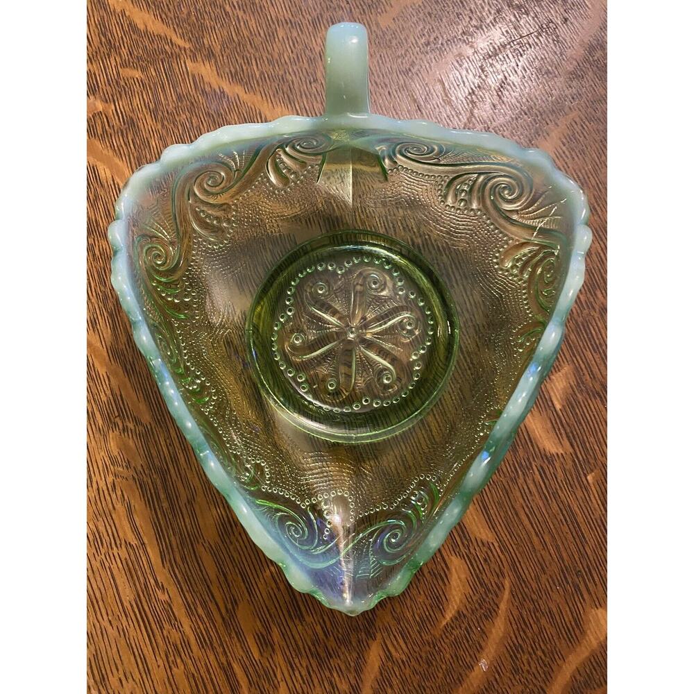 Antique 1906 EAPG Northwoods Green Opalescent Triangular Knappy Dish